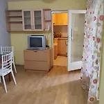 Apartment Apartment Opera *