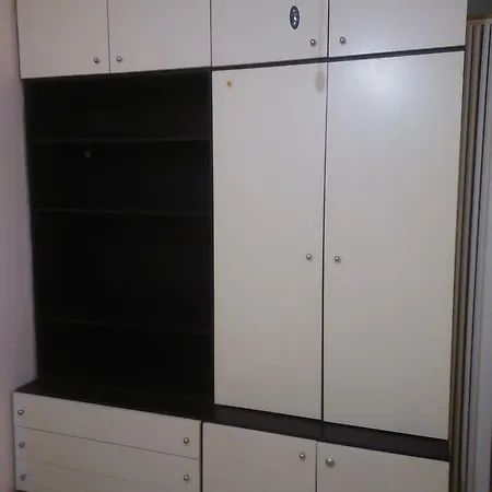 Апартаменти Karavelov Варна